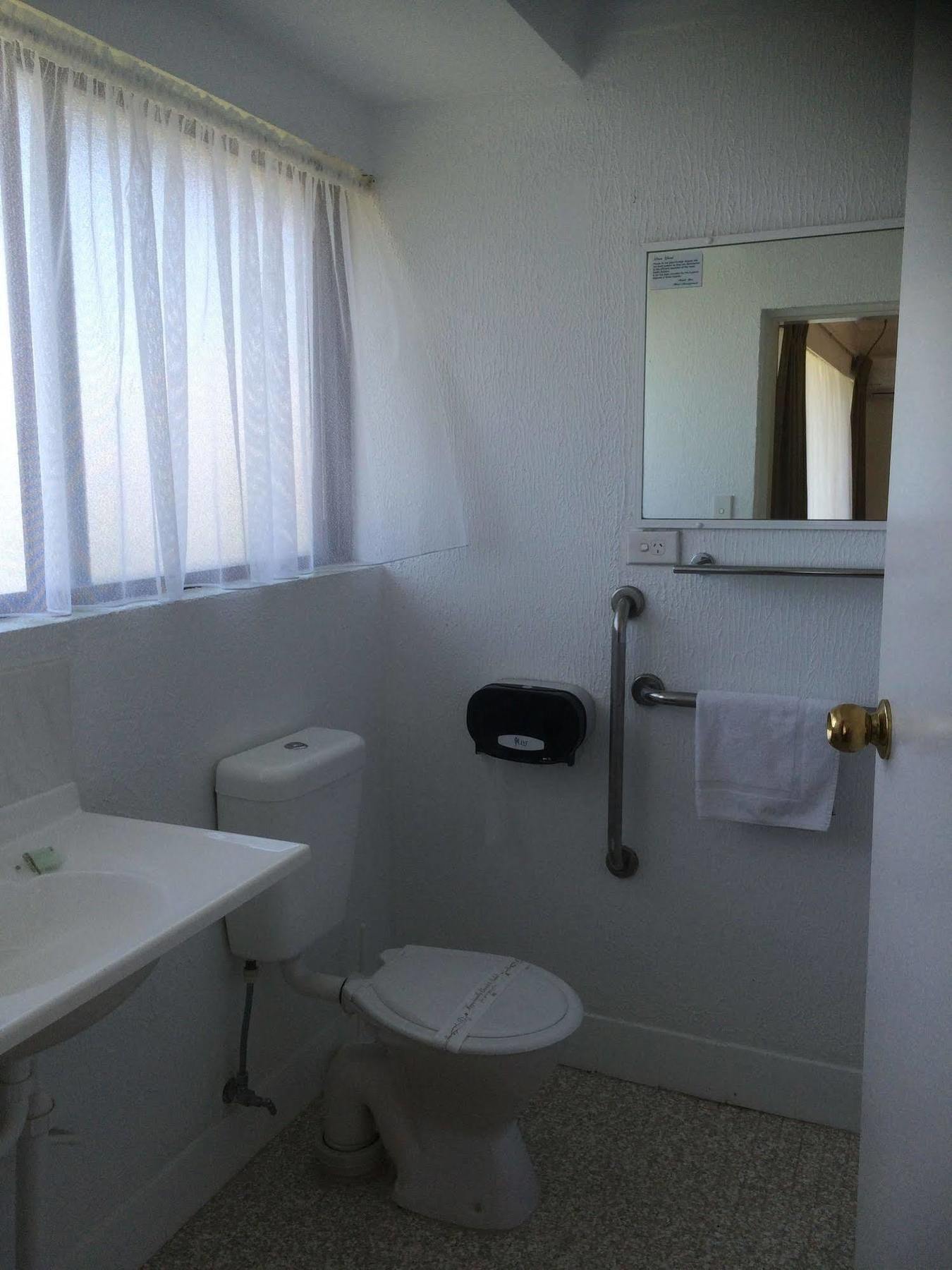 Hanging Rock Family Motel Batemans Bay Ngoại thất bức ảnh