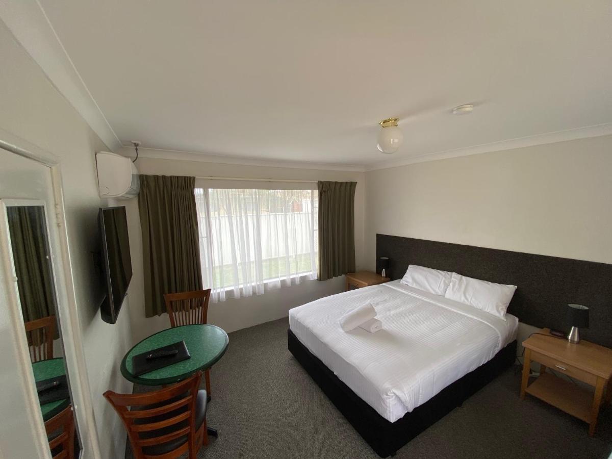 Hanging Rock Family Motel Batemans Bay Ngoại thất bức ảnh