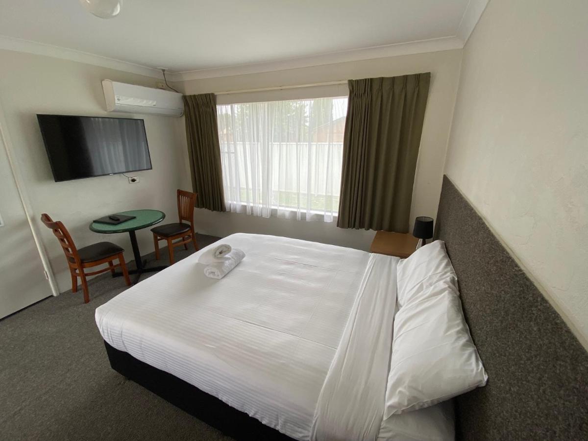 Hanging Rock Family Motel Batemans Bay Ngoại thất bức ảnh